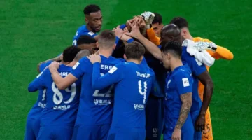 مدرب الهلال يستبعد سالم الدوسري وروبن نيفيز من مباراة الخلود